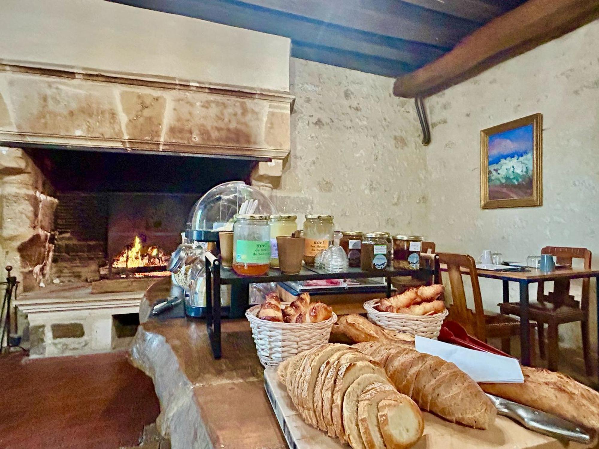 Le Petit Nancay Bed and Breakfast Thénioux Eksteriør billede